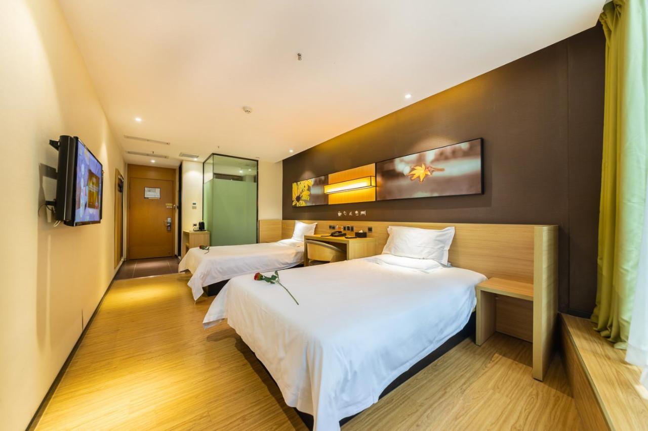 Iu Hotel Chongqing Jiefangbei Exterior foto
